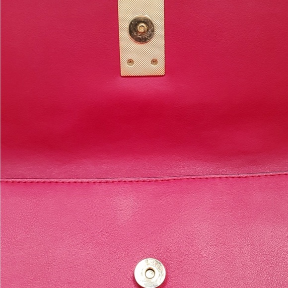 ALDO fushia/magenta handbag - Picture 6 of 10